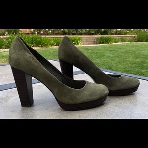 Banana Republic Dark Olive Union Heels